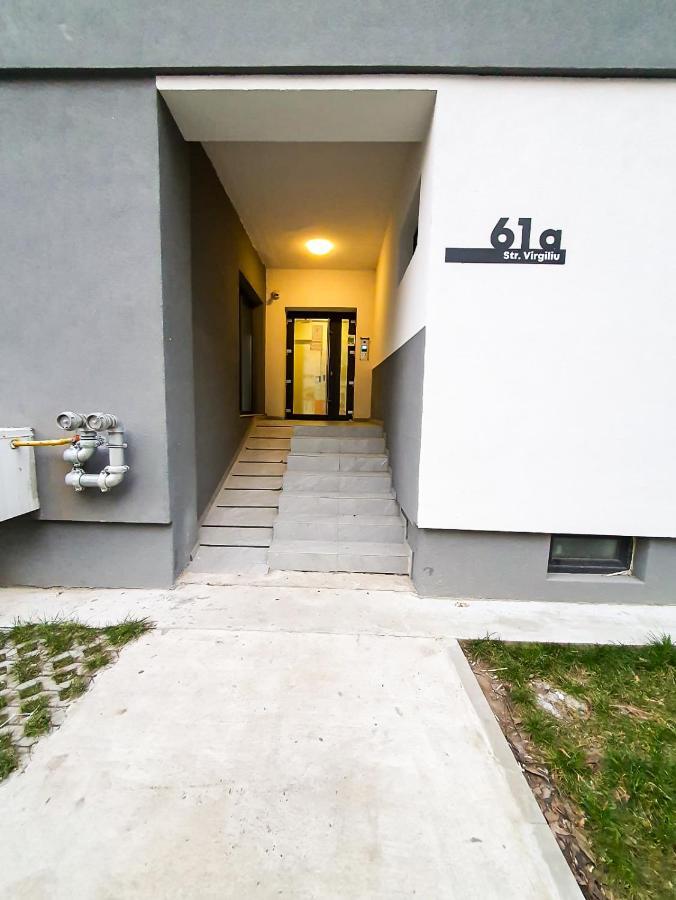 Urban Retreat: Industrial Chic 1Br Ap - Heart Of Bucharest Apartment Luaran gambar